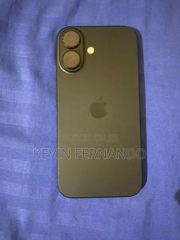 Apple iPhone 16 (Used)