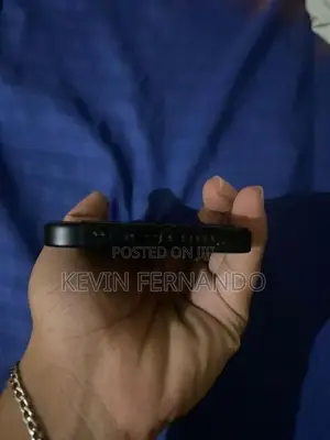 Apple iPhone 16 (Used)