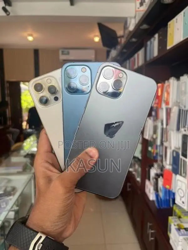Apple iPhone 12 Pro Max 128GB (Used)