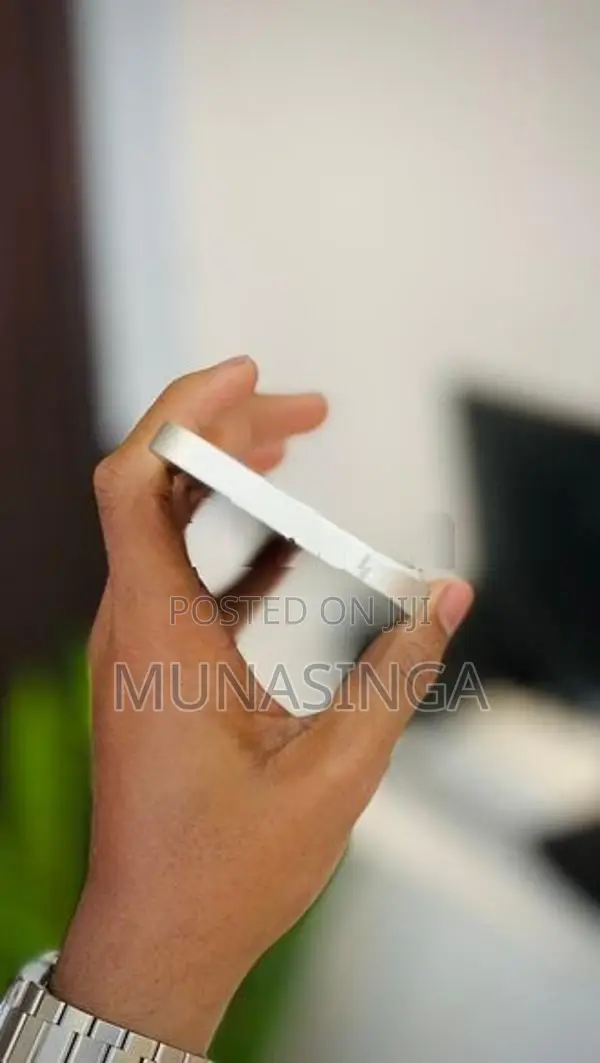 Apple iPhone 14 (Used)