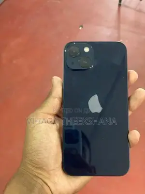 Apple iPhone 13 (Used)