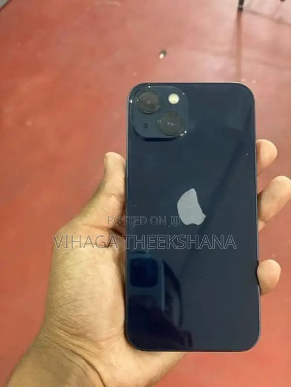 Apple iPhone 13 (Used)