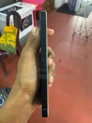 Apple iPhone 13 (Used)