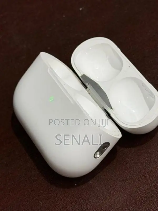 Apple AirPods Pro 2 USB-C Charging Case Only