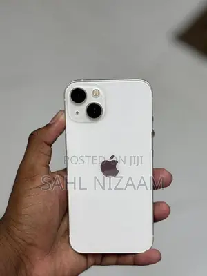 Apple iPhone 13 (Used)