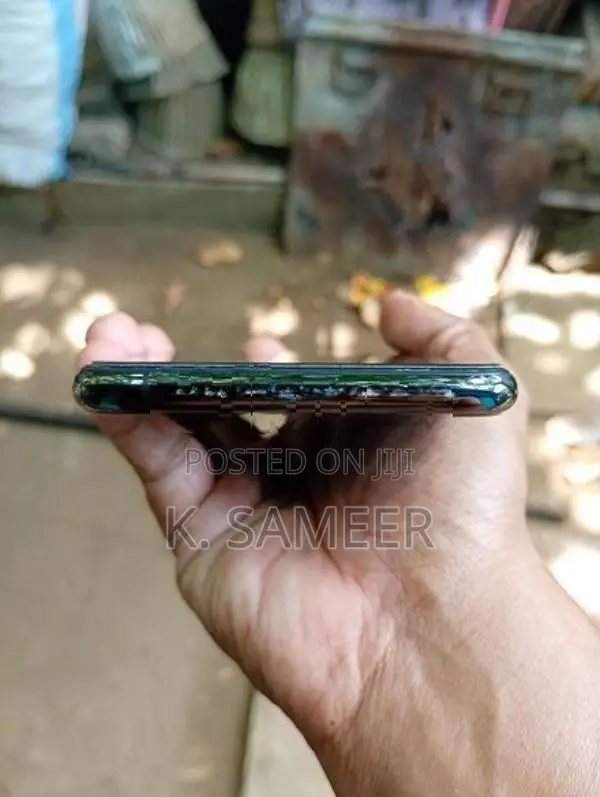 Apple iPhone 11 Pro Max (Used)
