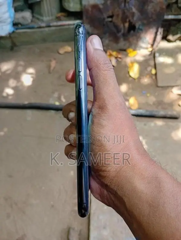 Apple iPhone 11 Pro Max (Used)