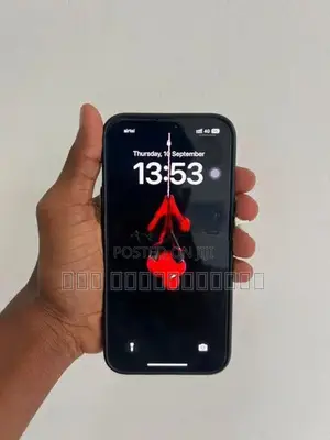 Apple iPhone 13 (Used)