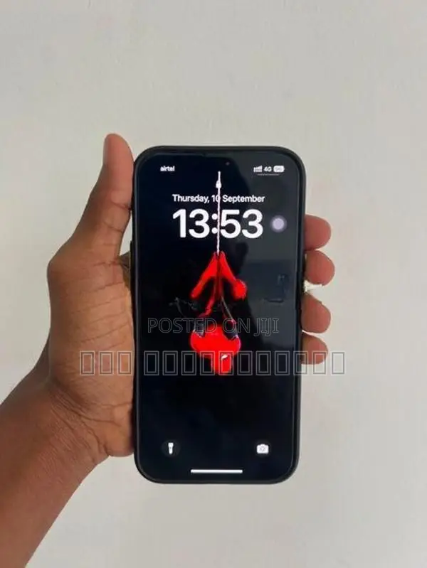 Apple iPhone 13 (Used)