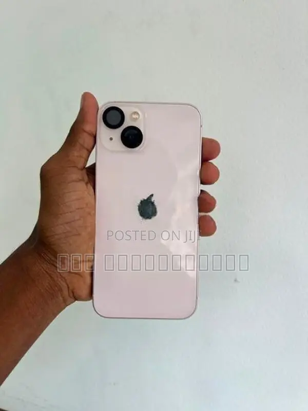 Apple iPhone 13 (Used)