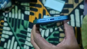 Apple iPhone 13 (Used)