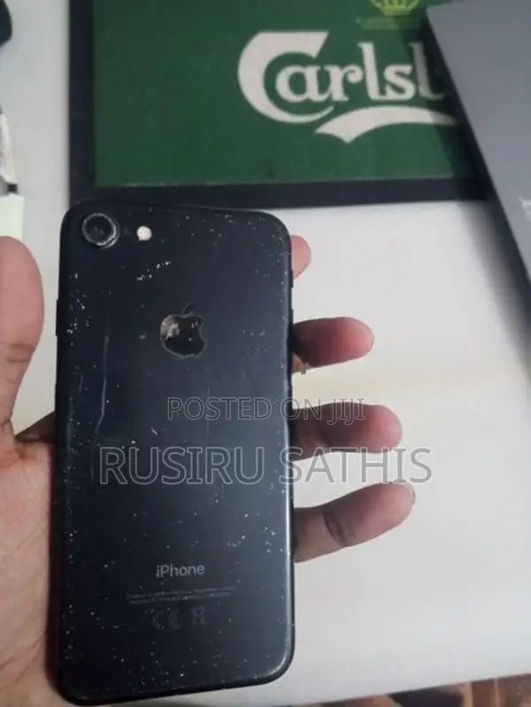 Apple iPhone 7 (Used)