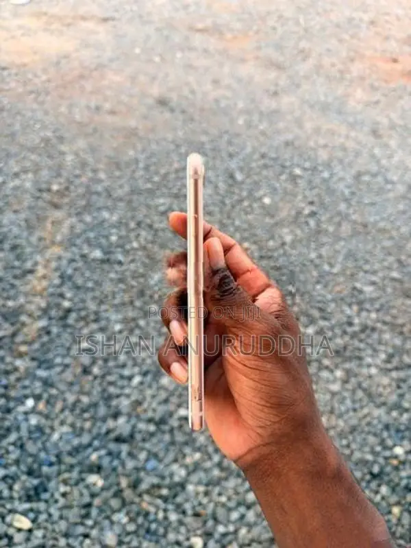Apple iPhone 8 64GB (Used)