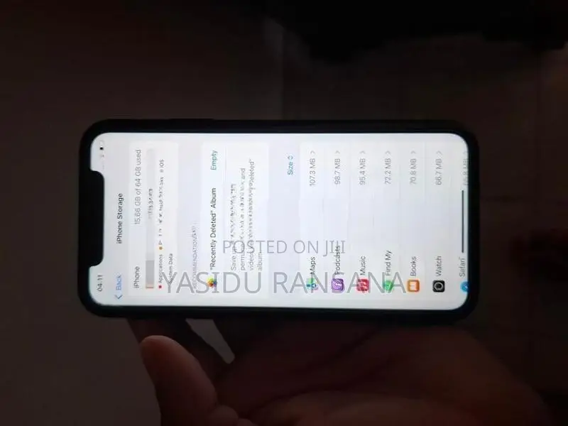 Apple iPhone XR (Used)