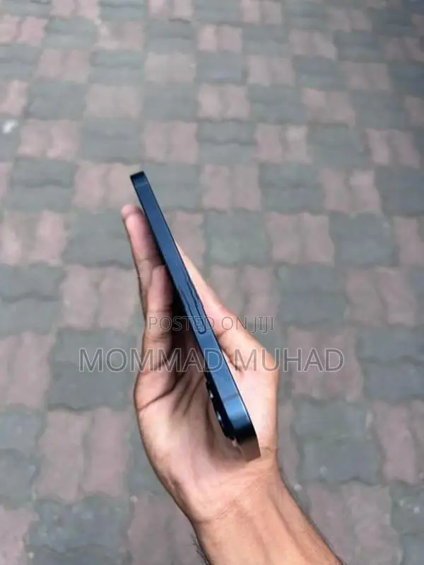 Apple iPhone 14 (Used)