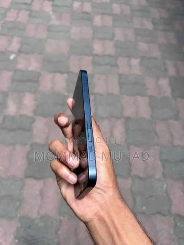 Apple iPhone 14 (Used)