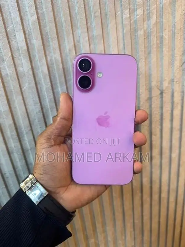 Apple iPhone 16 (Used)