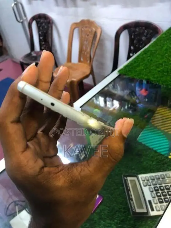 Samsung Galaxy S6 (Used)