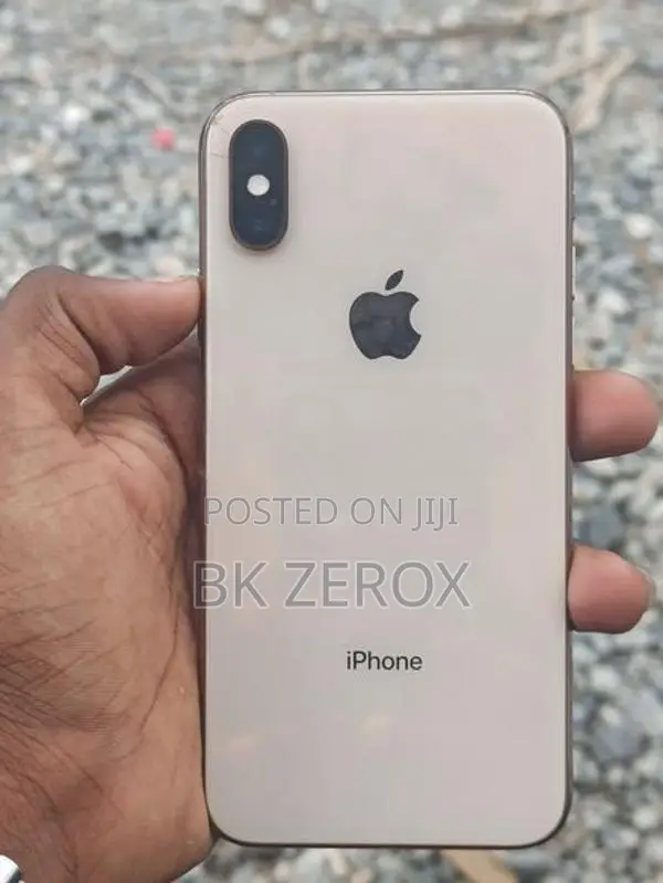 Apple iPhone XS (Used)