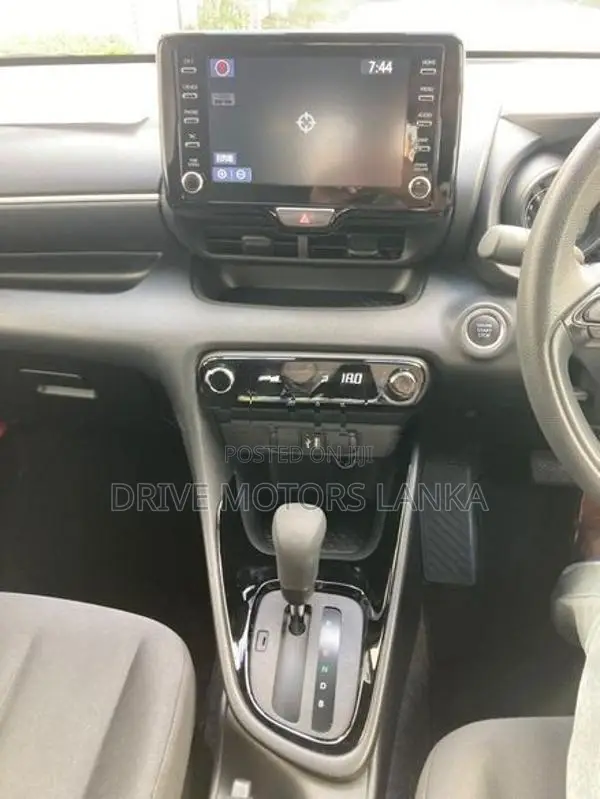 Toyota Yaris G LED 2023