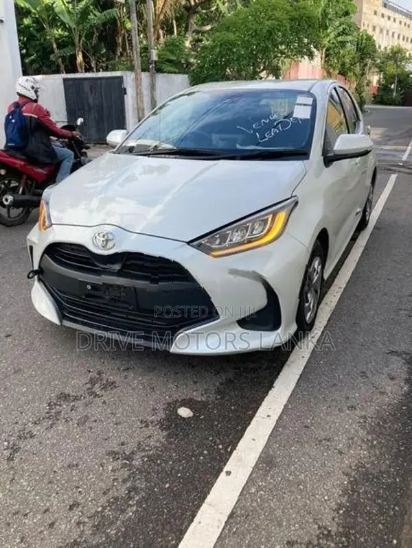Toyota Yaris G LED 2023