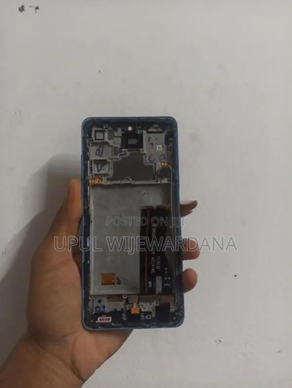 Samsung Galaxy A72 AMOLED Display