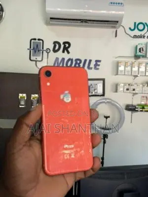 Apple iPhone XR (Used)