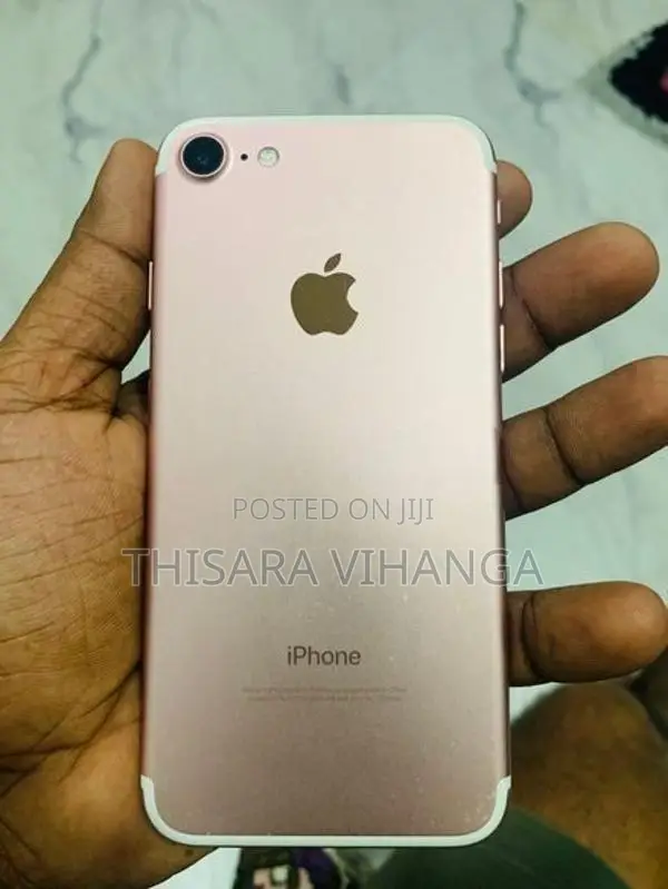 Apple iPhone 7 128GB (Used)