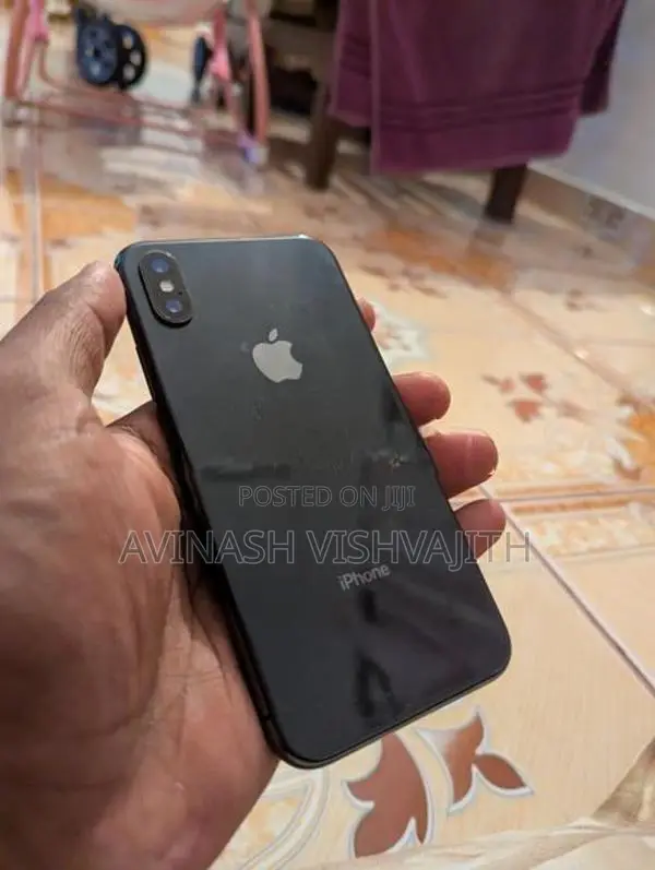 Apple iPhone X 256GB (Used)