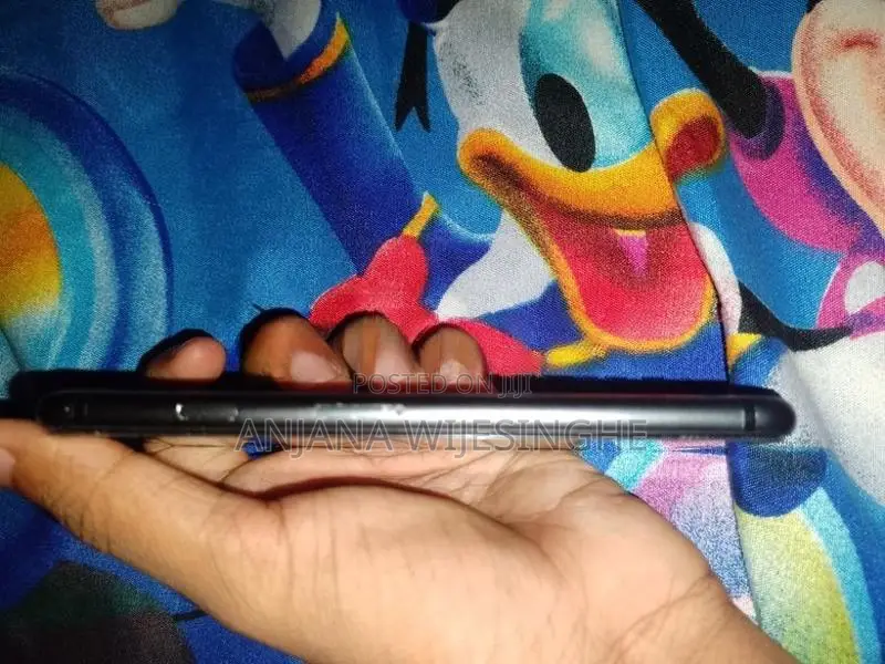 Apple iPhone 8 (Used)
