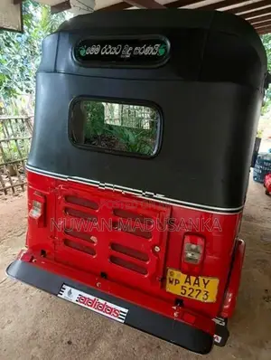 Bajaj RE 2015