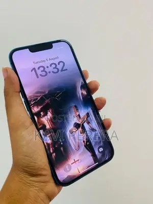 Apple iPhone 13 (Used)