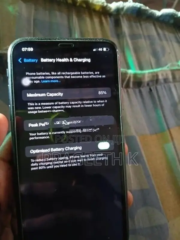 Apple iPhone XR (Used)