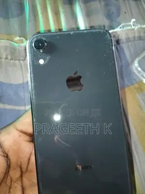 Apple iPhone XR (Used)