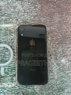 Apple iPhone XR (Used)