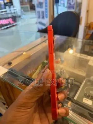 Apple iPhone 12 (Used)
