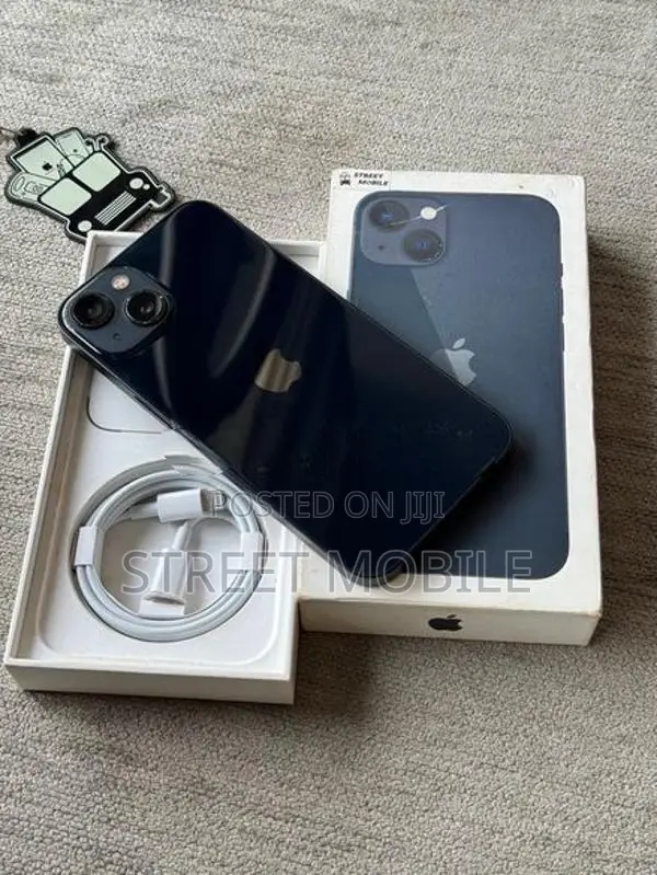 Apple iPhone 13 (Used)