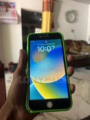 Apple iPhone 8 Plus (Used)