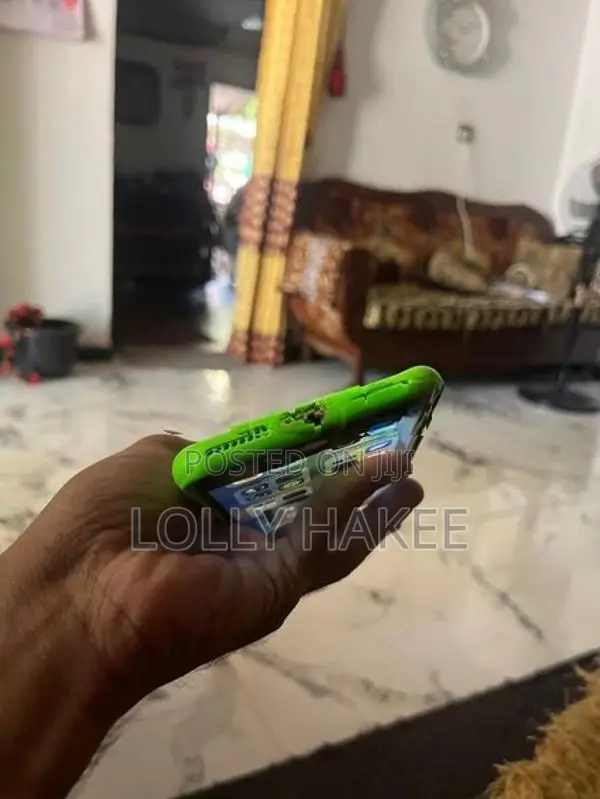 Apple iPhone 8 Plus (Used)