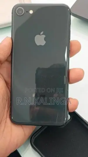 Apple iPhone 8 (Used)