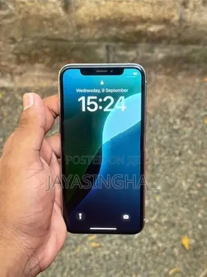 Apple iPhone XS 256GB (Used)