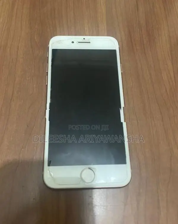 Apple iPhone 8 (Used)
