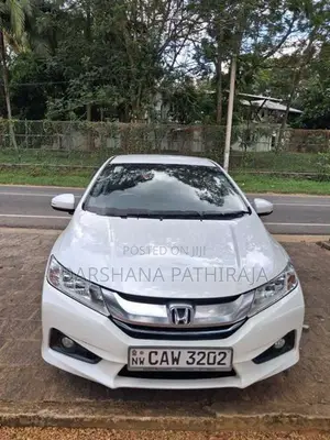 Honda Grace 2016