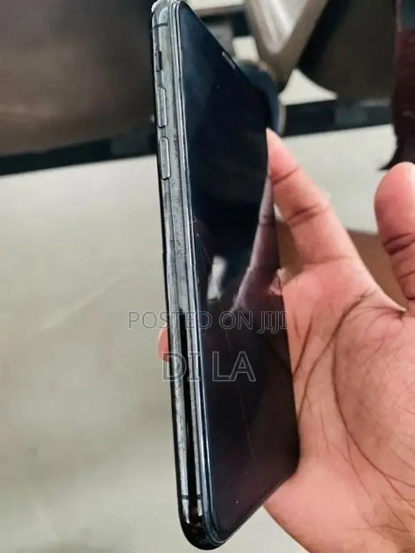 Apple iPhone 11 Pro (Used)
