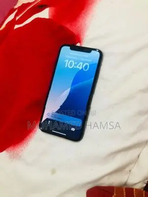 Apple iPhone XS (Used)