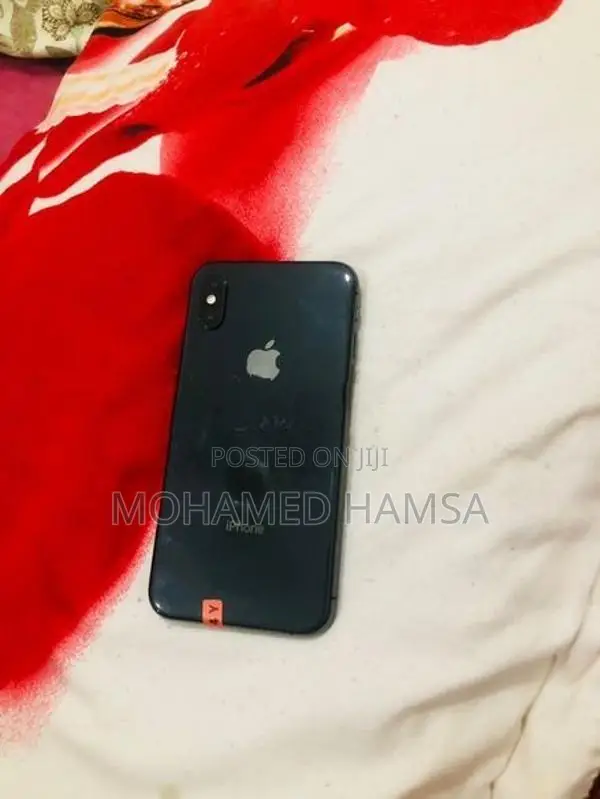 Apple iPhone XS (Used)