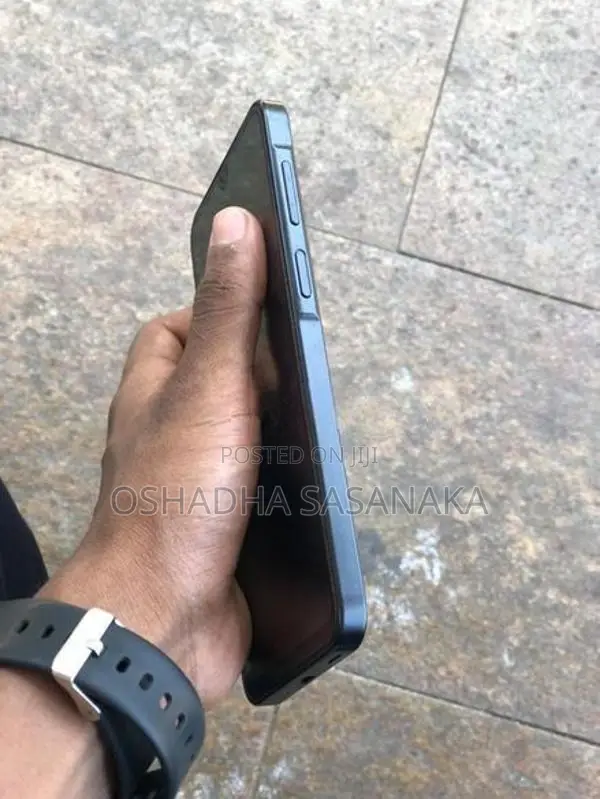Samsung Galaxy A17 (Used)