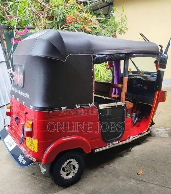 Bajaj RE 2014