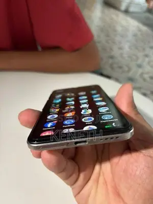 Vivo V23e 8GB+8GB RAM (Used)