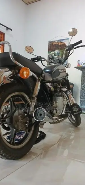 Suzuki GN 125 2000